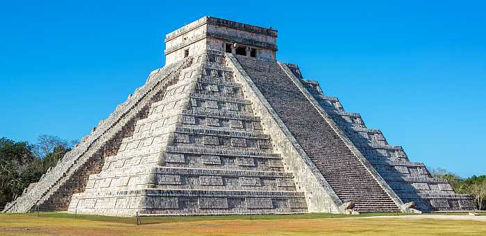 El castillo in Chichen Itza Cancun