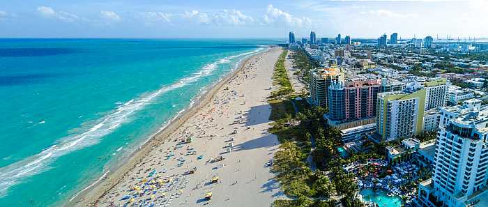 Passover programs on the beach in Florida.